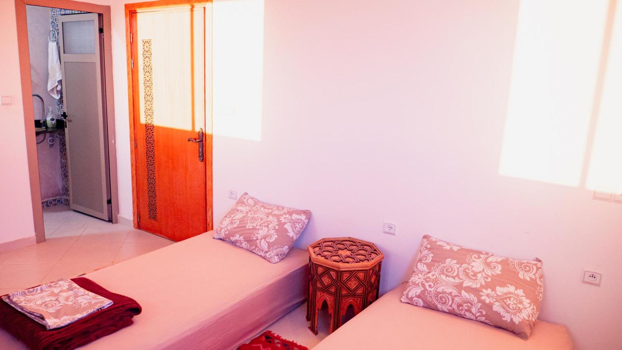 Atlantic Vibes Surf Hostel Tamraght Exterior photo